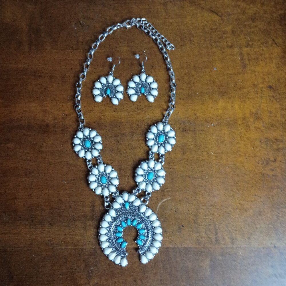 Western‎ Boho Turquoise Squash Blossom Necklace & Earring Set Silver Tone